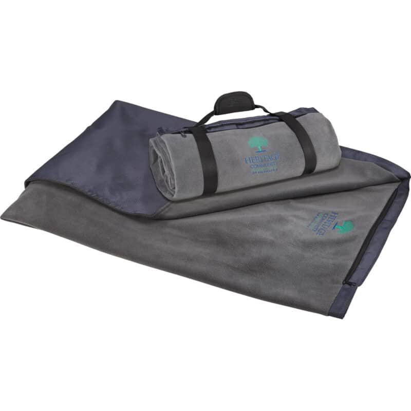 High Sierra Oversize Picnic Blanket - 4